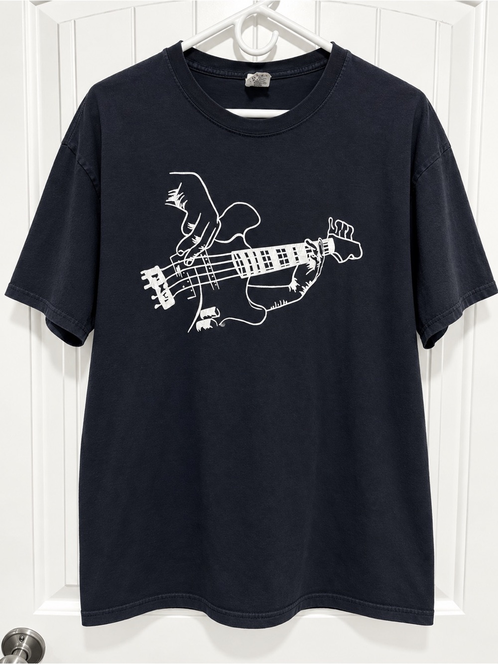 Fruit of the Loom Bass Guitar Player Graphic T-Shirt Black XL Music Tee